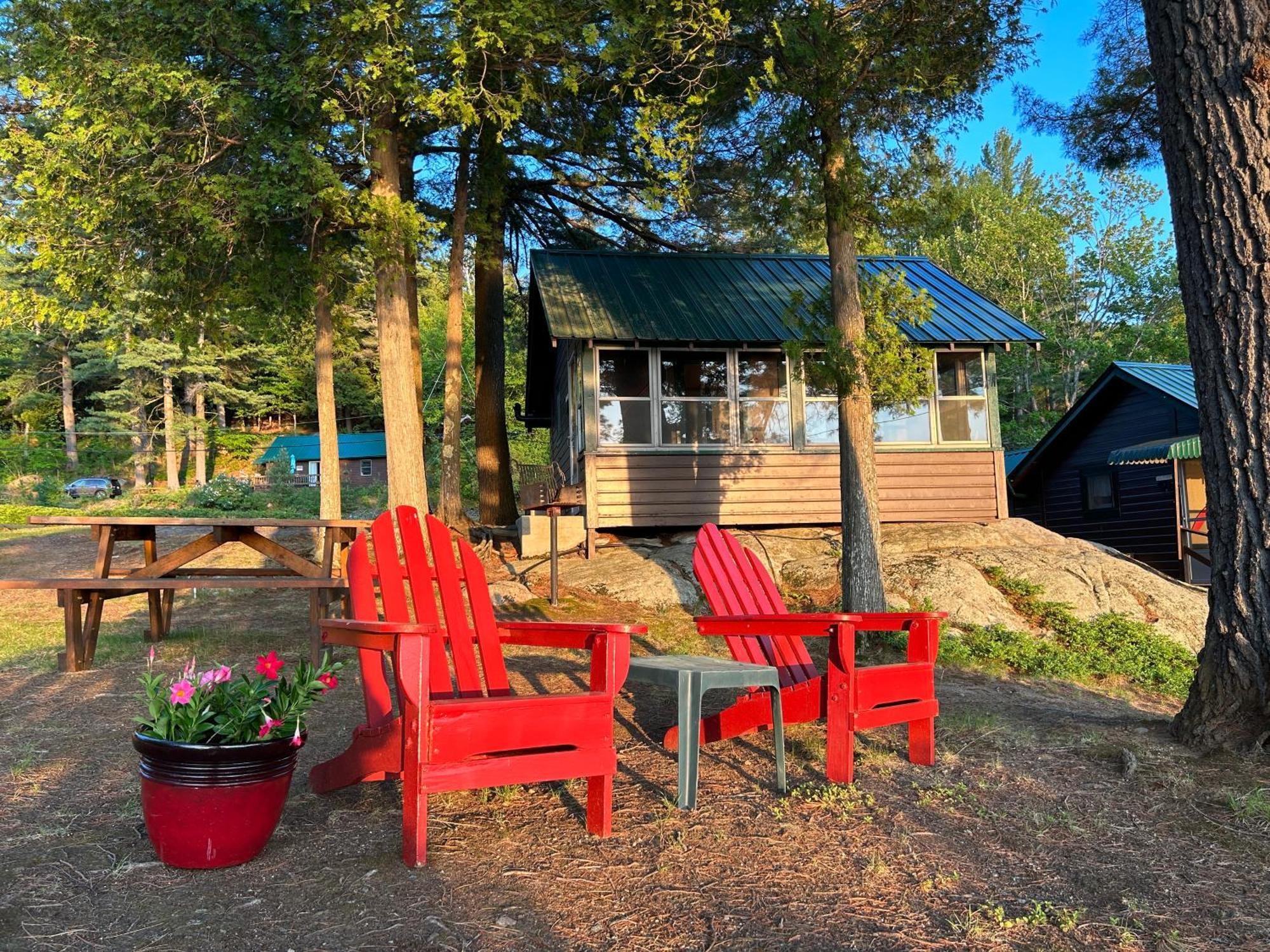 Long Lake Paddler'S Rest Lakeside Cabins And Motel מראה חיצוני תמונה