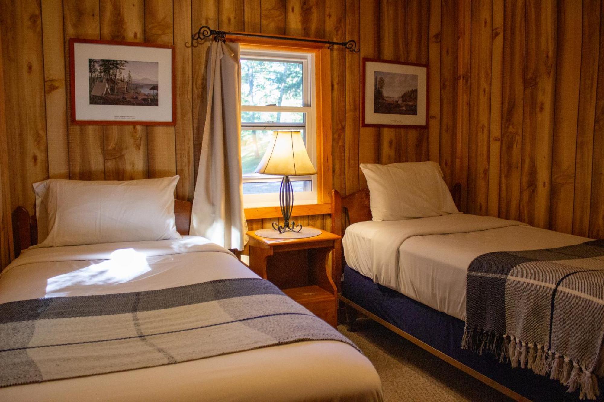 Long Lake Paddler'S Rest Lakeside Cabins And Motel חדר תמונה